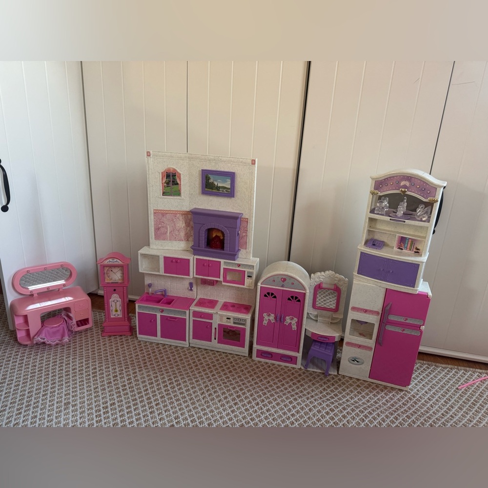 Vintage 90’s Barbie Doll Furniture lot